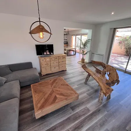 Villa Entre Et Pins A 50 M Privatif Familiale 8 Personnes *